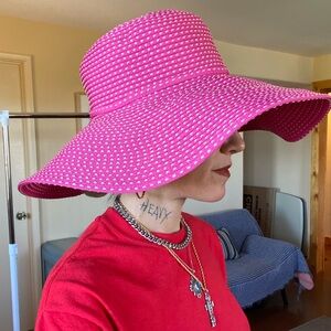 Pink Sun Hat 😎💖👙
